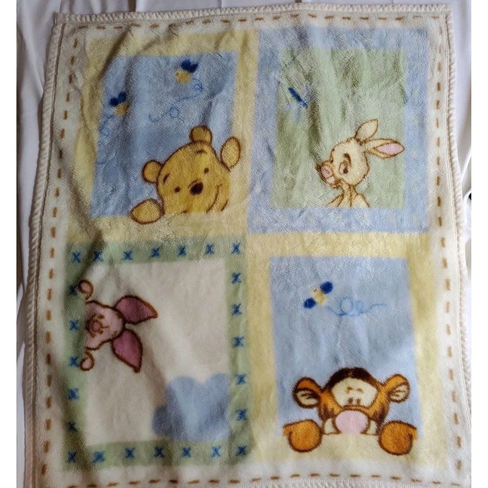 Winnie the Pooh & Friends Tigger Bee Peeking Pooh Baby Blanket  plush Lux Disney